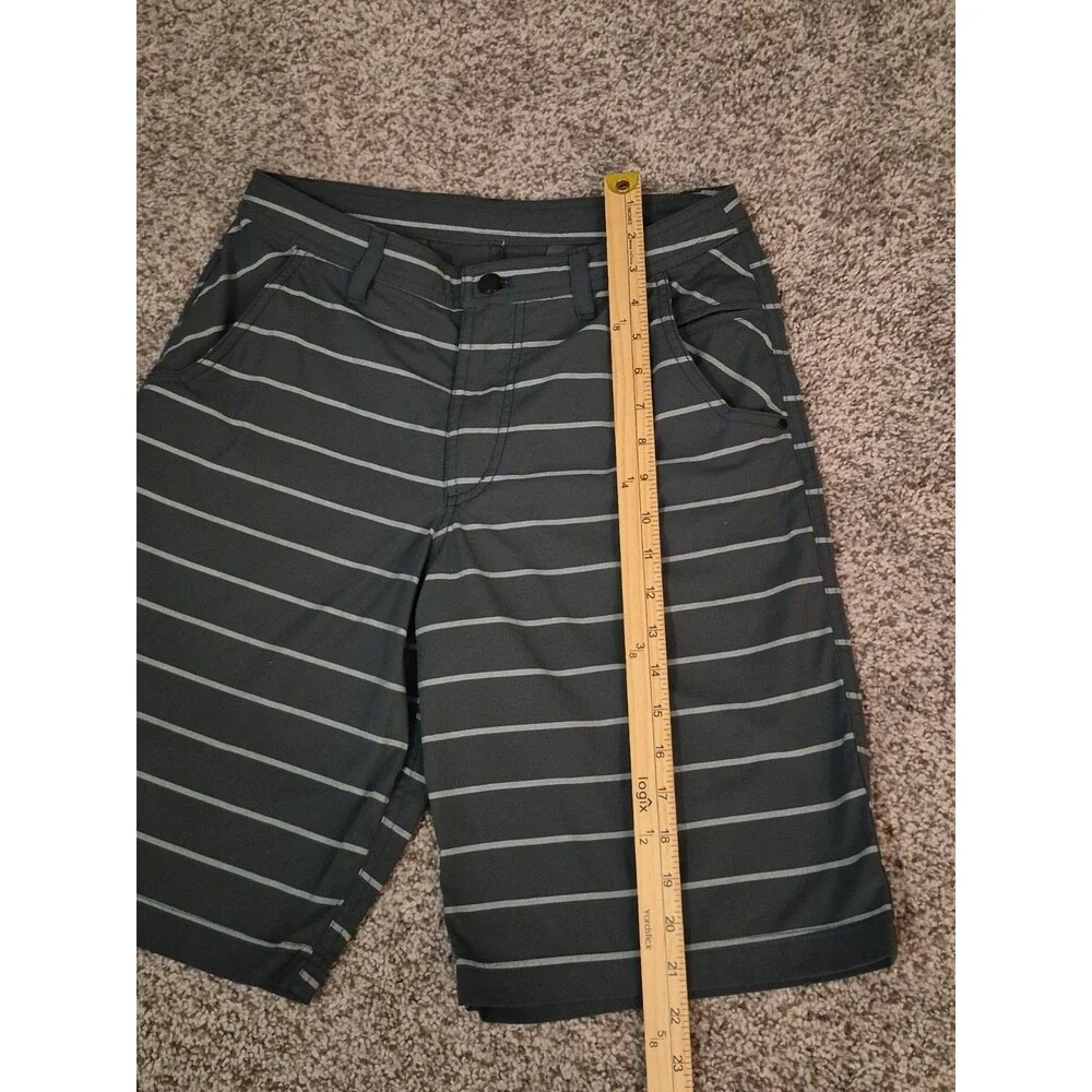Lululemon Athletica Mens Kahuna 2.0 Shorts Green 30 Green Striped Golf